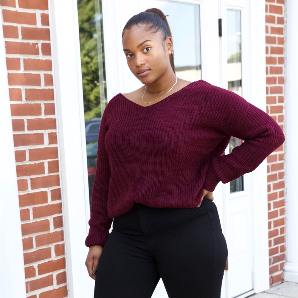 V back sweater - Picture 2 of 4